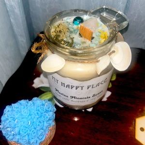 Scents made in your Favor.